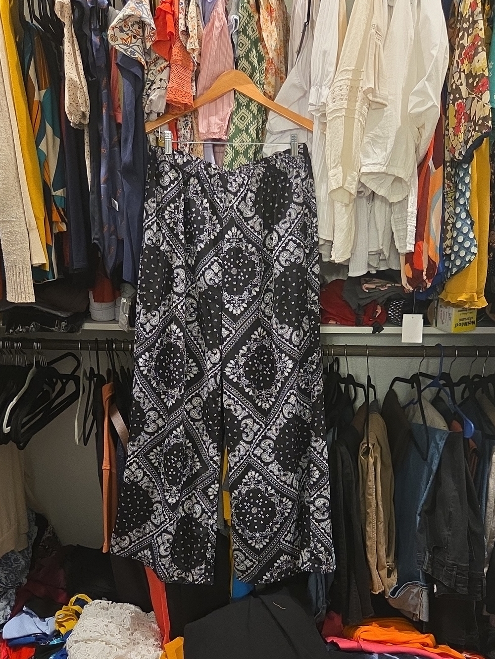 Black Bandana Print Wide-Leg Pants